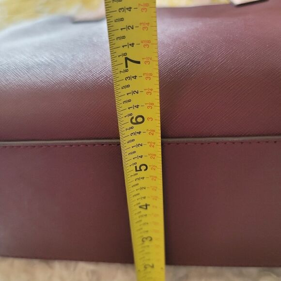 Kate Spade Tote - Picture 2 of 7